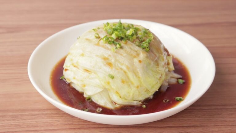 レンジで簡単 豚バラキャベツのだんだん蒸し|Steamed cabbage and pork kurashiru [クラシル]