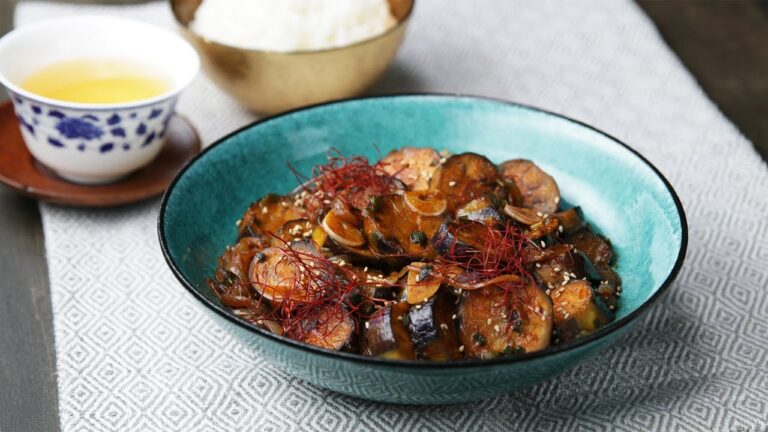 ご飯がススム！韓国風なすのコチュジャン炒め♪/ Stir-fried eggplant with gochujang