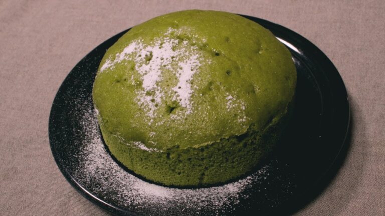 フライパンで簡単！抹茶と黒豆の蒸しケーキ | Japanese tea and black beans cake | kurashiru [クラシル]