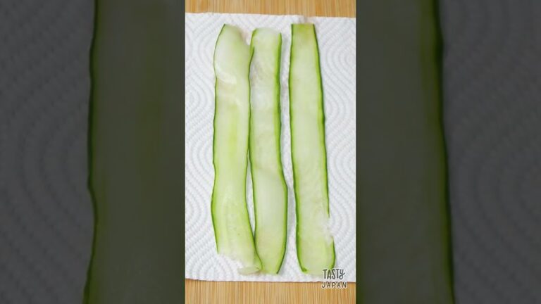 【やばい漬け♡発見】きゅうりとコチュジャンで無限旨辛！ / Pickled Cucumber Rolls #Shorts