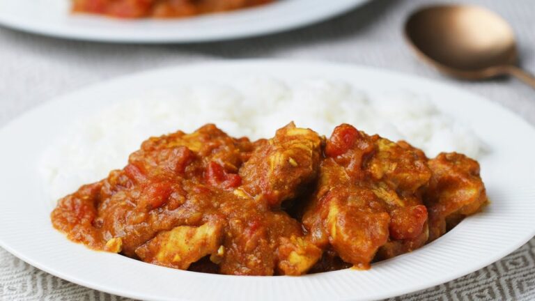 鶏むねゴロゴロ満足トマトカレー♪ / Chicken Tomato Curry