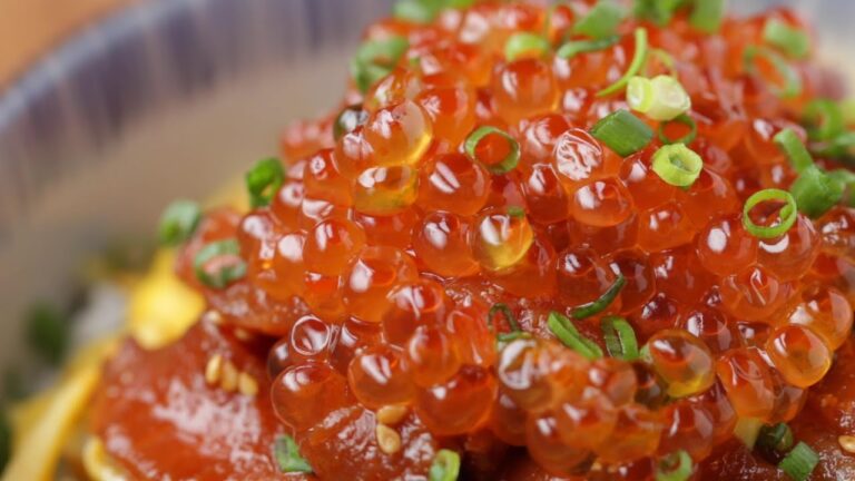 簡単！サーモンといくらで作る親子丼 / Salmon poke bowl