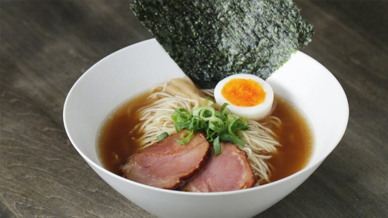 おうちで作れる本格派！しょうゆラーメン🍜