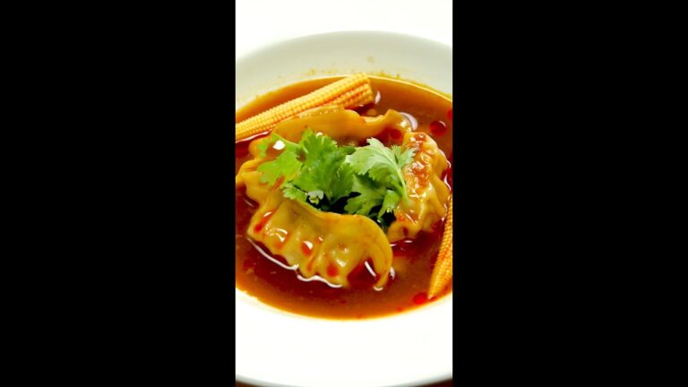 【革命的】ギョーザの最強アレンジレシピ / Gyoza Dumpling Curry Soup #shorts