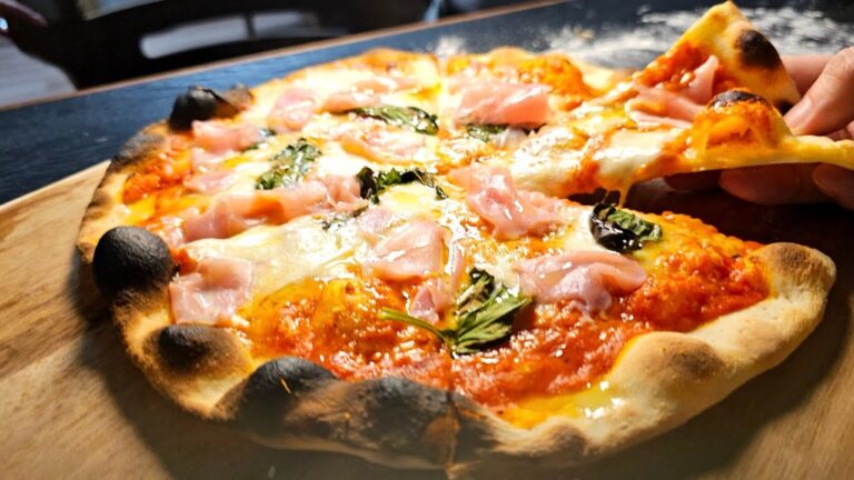 お家ピザはここまで来た。元ピザ打ちが生地から作る【ガチピッツェリアレベル】のピザとステーキの焼き方