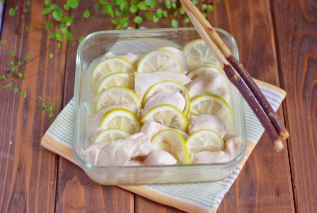 鶏むね肉のレンジ蒸し