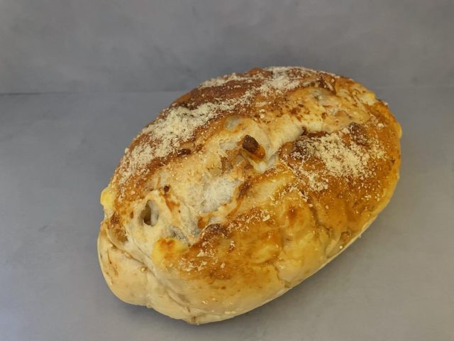 乾酪核桃麺包（Cheesy Walnut Bread）